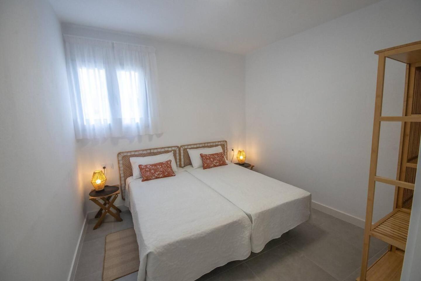 Apartamentos Marmolejos Galdar Bilik gambar