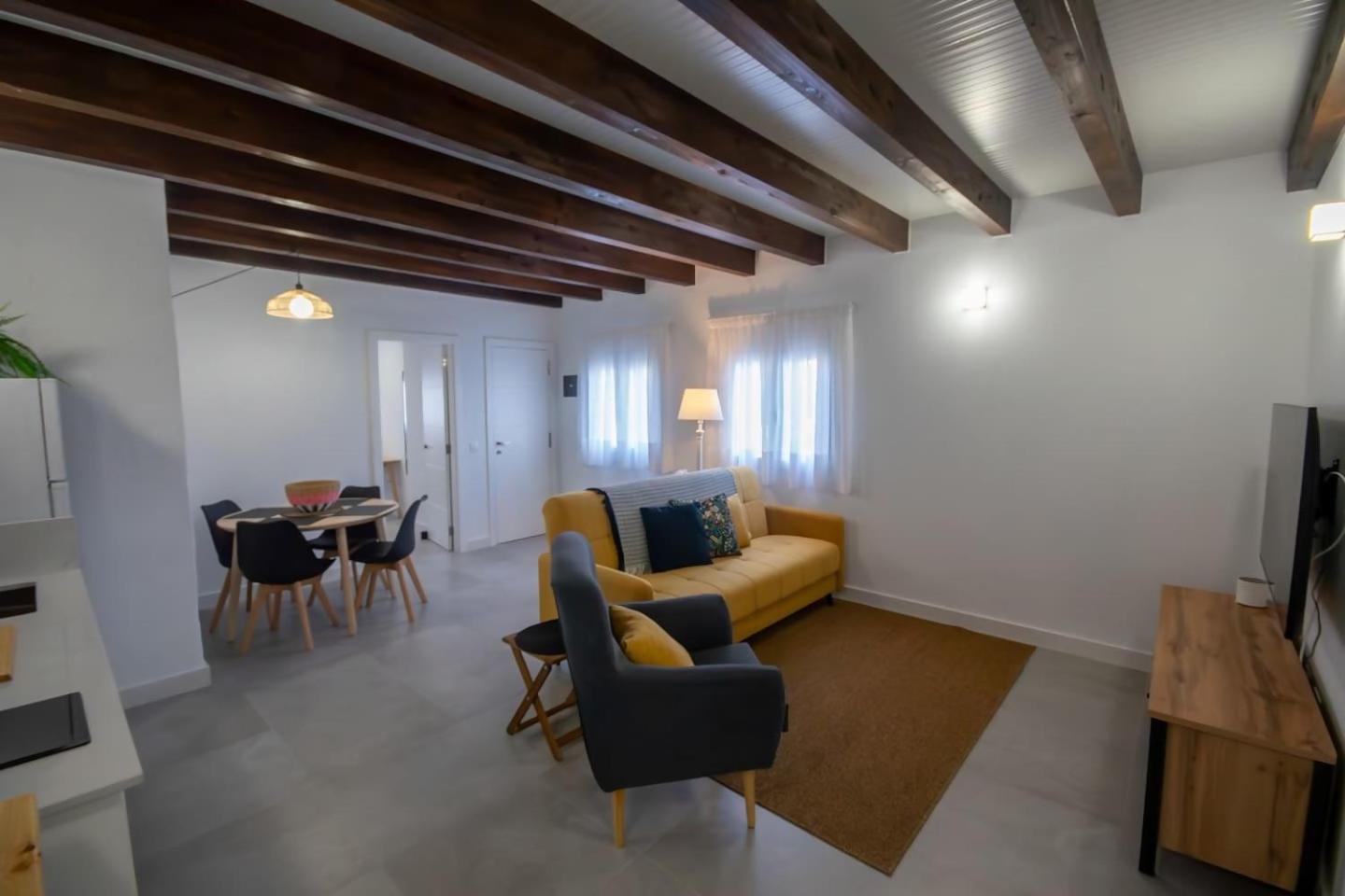 Apartamentos Marmolejos Galdar Bilik gambar
