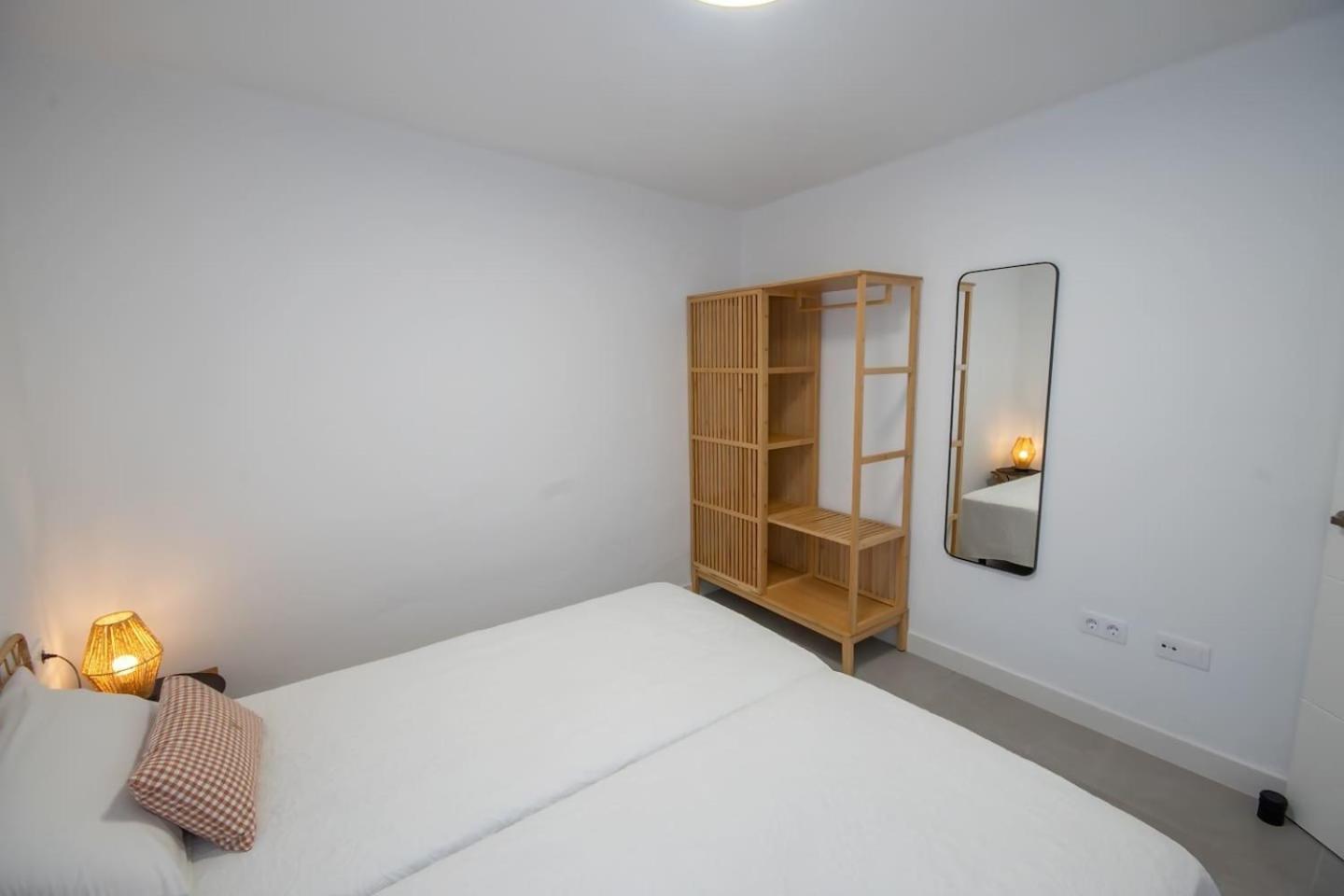 Apartamentos Marmolejos Galdar Bilik gambar