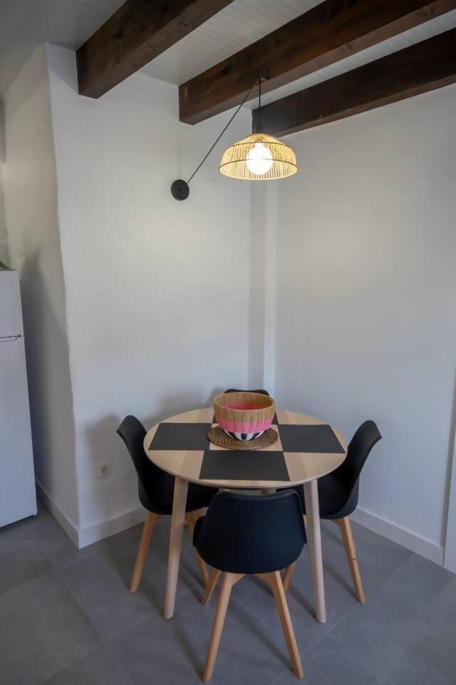 Apartamentos Marmolejos Galdar Bilik gambar