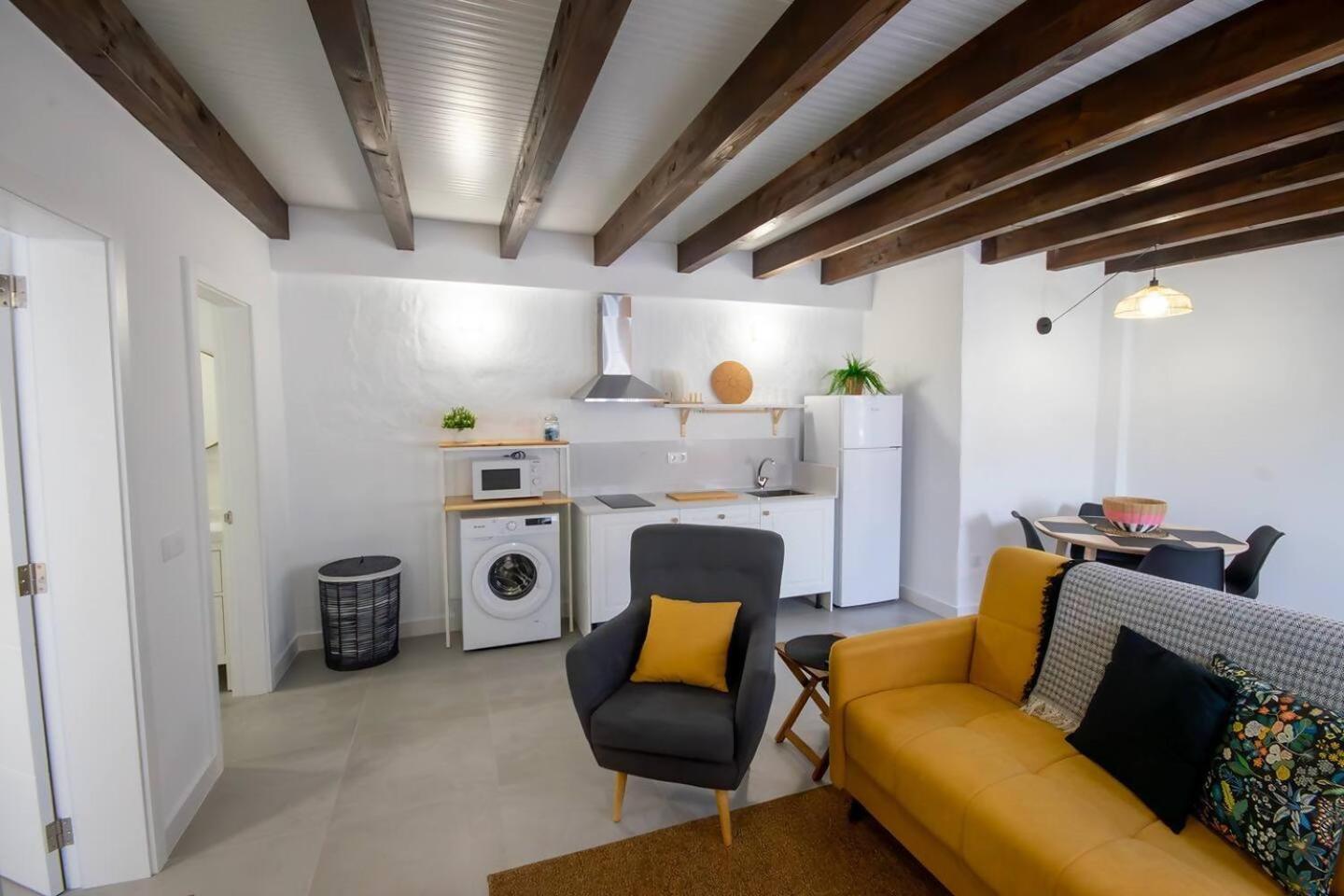 Apartamentos Marmolejos Galdar Bilik gambar
