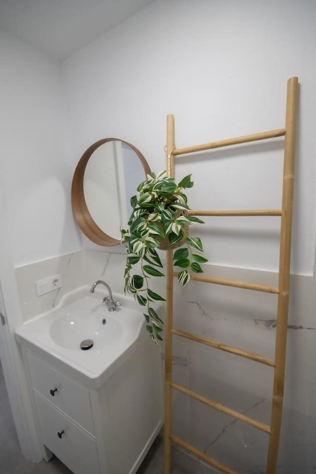 Apartamentos Marmolejos Galdar Bilik gambar