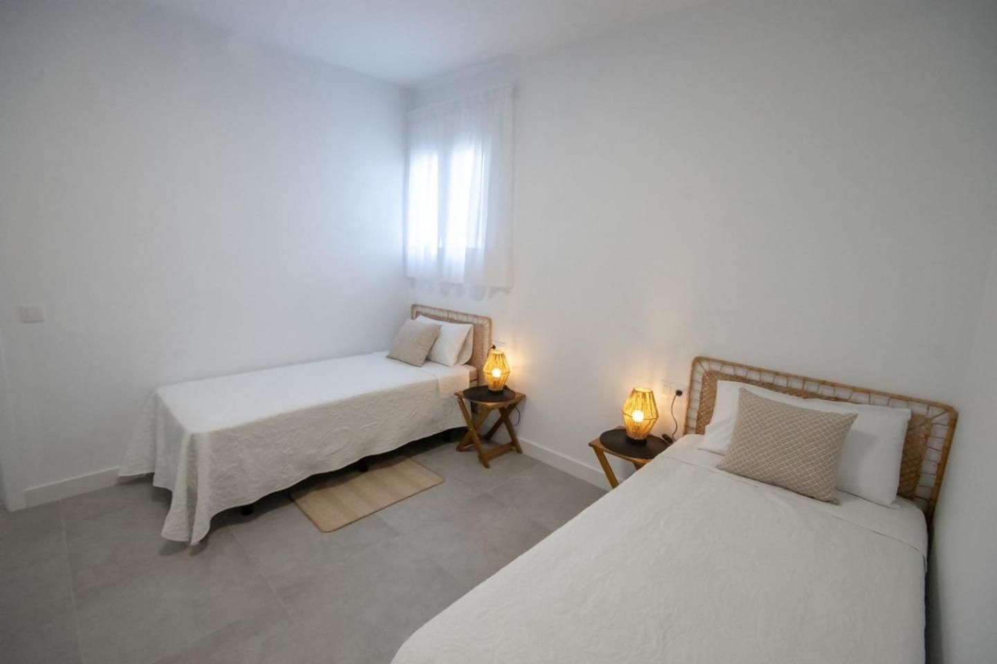 Apartamentos Marmolejos Galdar Bilik gambar